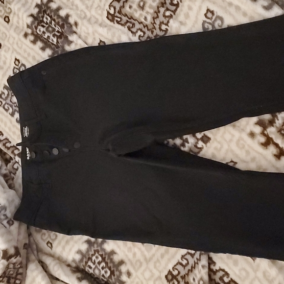 Old Navy Extra High-Rise Skinny Jeans - Picture 3 of 5